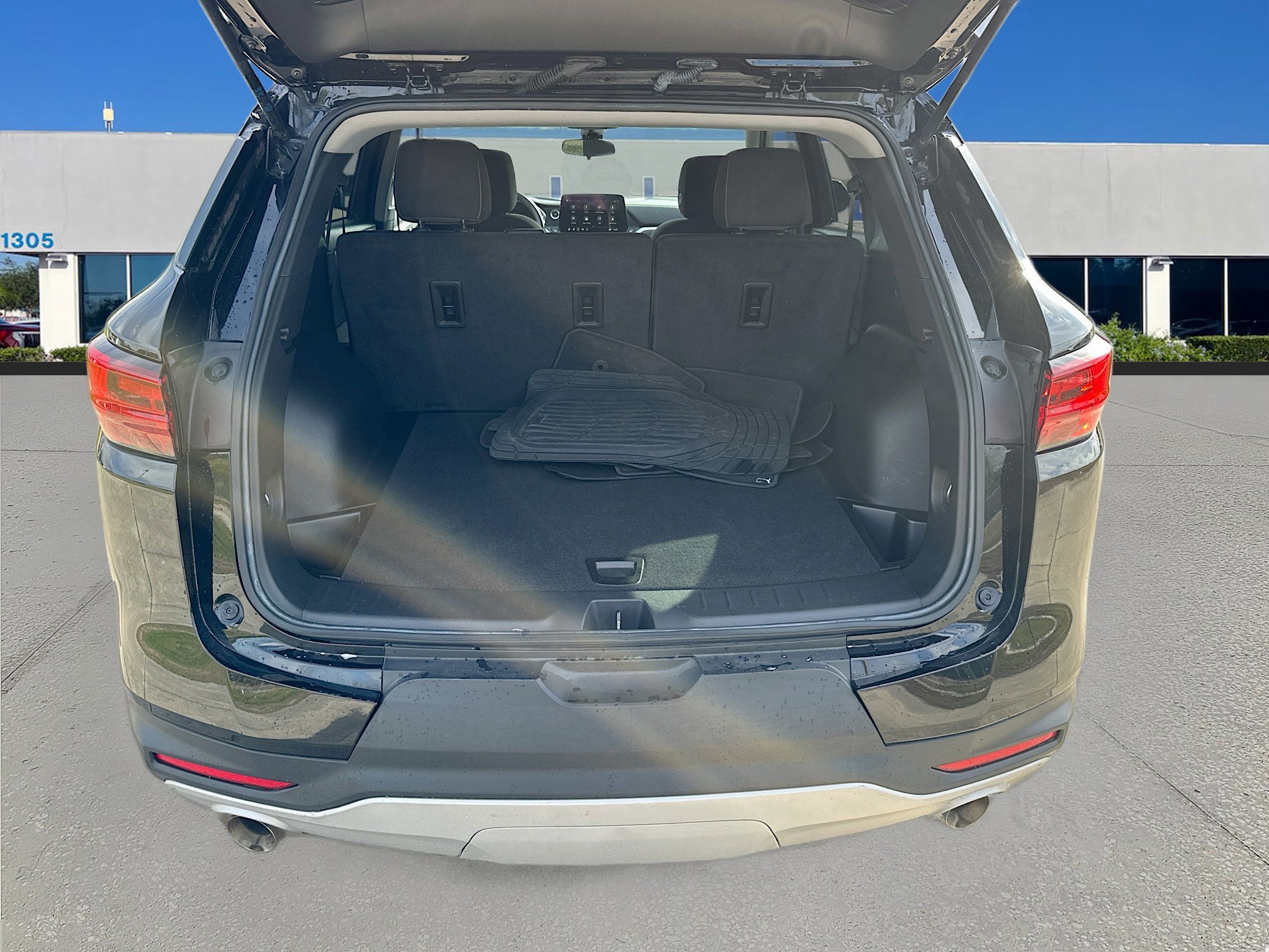 Used 2023 Chevrolet Blazer LT image 23