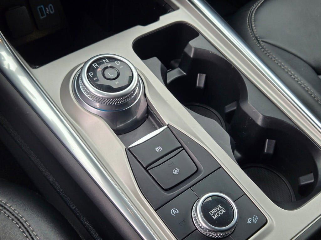 Certified 2023 Ford Explorer XLT w/ Equipment Group 202A image 29