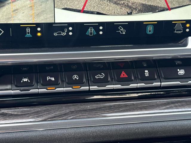 Used 2023 Chevrolet Silverado 1500 LTZ image 24