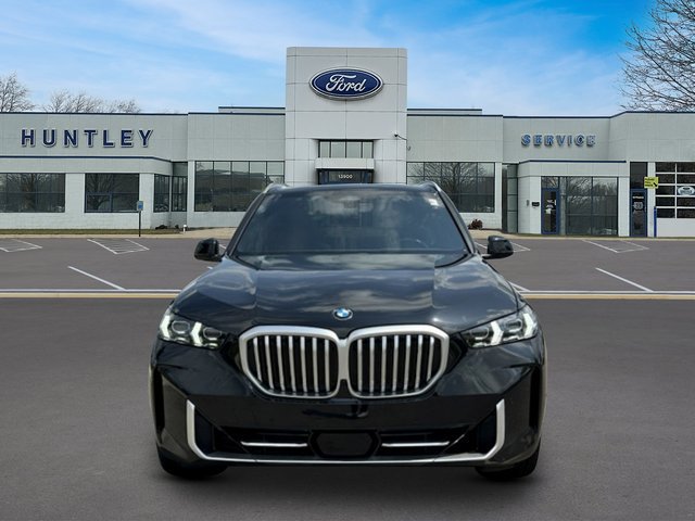 Used 2025 BMW X5 xDrive40i AWD/4WD image 3