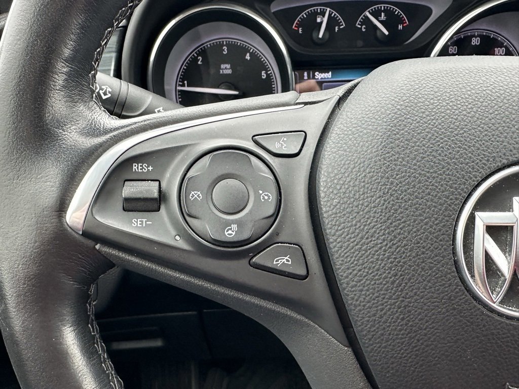 Used 2020 Buick Envision Essence image 24