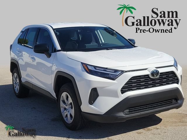 Used 2025 Toyota RAV4 LE FWD image 1