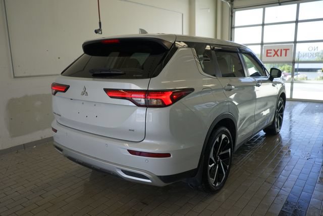 Used 2022 Mitsubishi Outlander SE AWD/4WD image 15