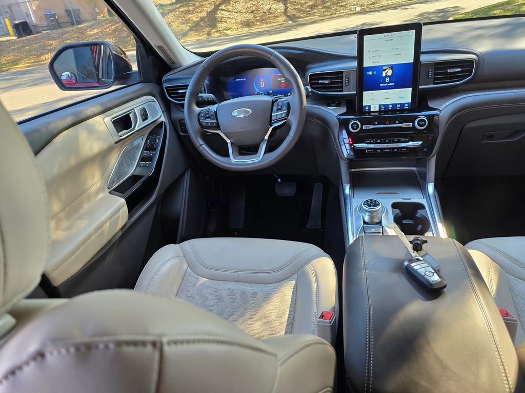 Certified 2022 Ford Explorer Platinum w/ Equipment Group 601A image 51