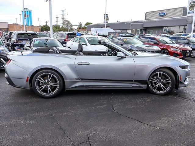 Certified 2025 Ford Mustang Premium w/ Wheel & Stripe Package RWD image 18