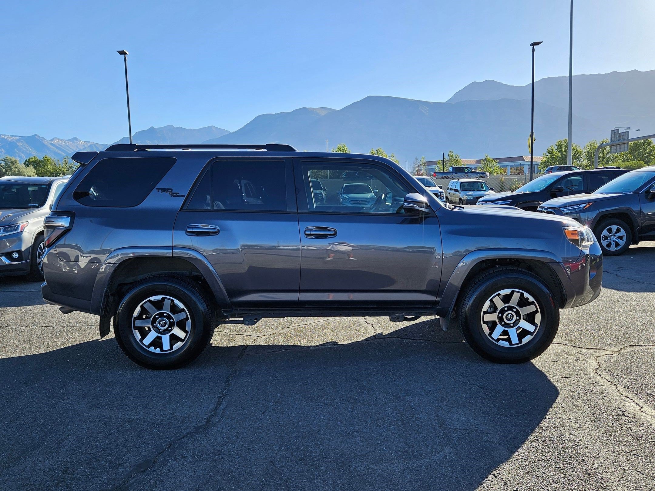 Used 2023 Toyota 4Runner TRD Off-Road Premium w/ Off Road Premium Plus Package AWD/4WD image 2