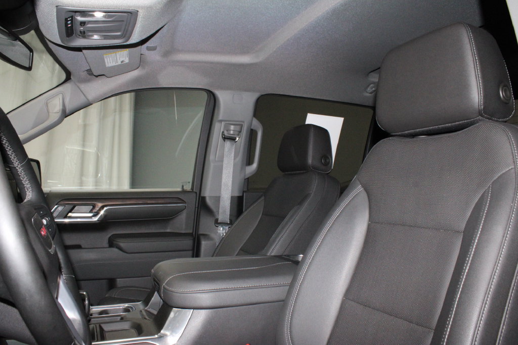 Used 2023 GMC Sierra 1500 SLT w/ SLT Convenience Package RWD image 30