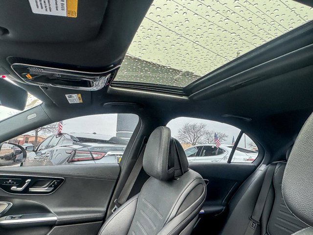 Used 2022 Mercedes-Benz C 300 4MATIC Sedan image 14