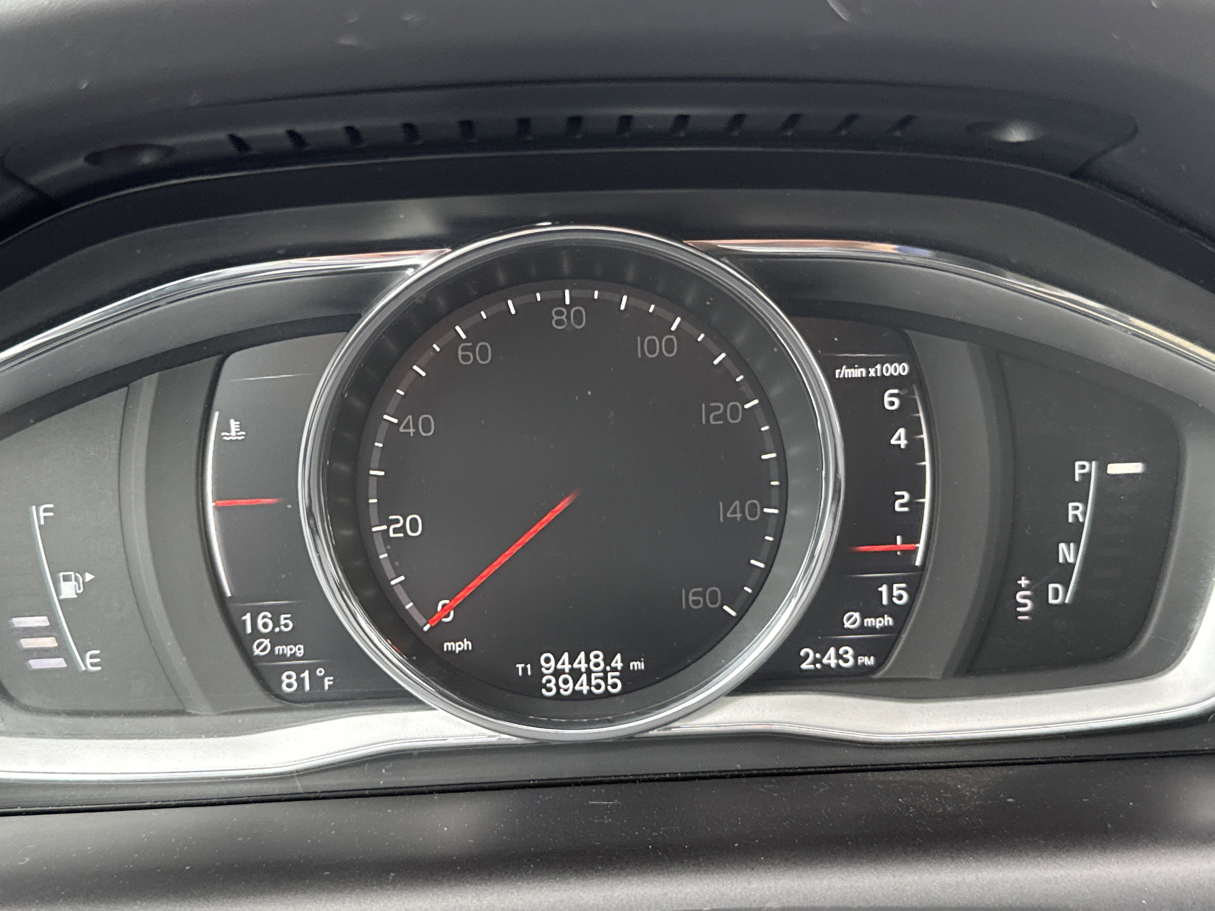 Used 2017 Volvo XC60 T6 Inscription w/ Climate Package AWD/4WD image 19