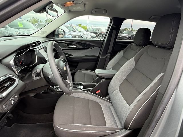 Used 2023 Chevrolet TrailBlazer LT FWD image 6