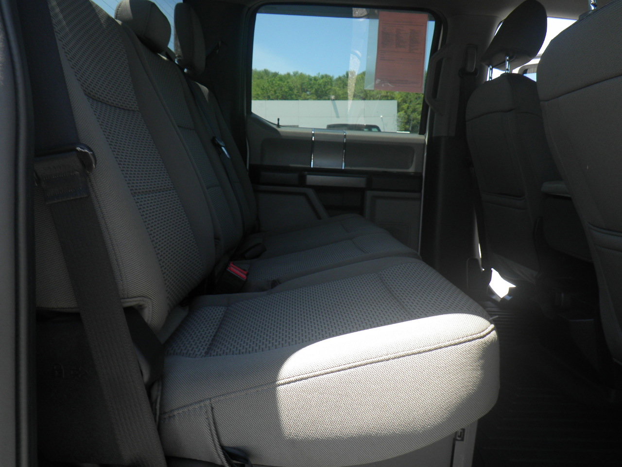 Certified 2022 Ford F350 XLT w/ XLT Premium Package AWD/4WD image 25
