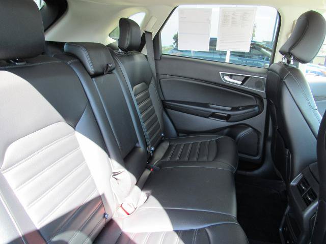 Certified 2024 Ford Edge SEL w/ Convenience Package AWD/4WD image 33