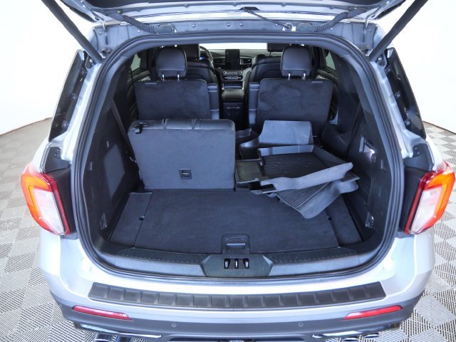 Certified 2020 Ford Explorer ST w/ Premium Technology Package AWD/4WD image 9