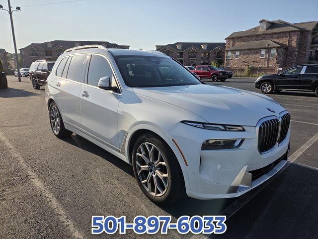 Used 2024 BMW X7 xDrive40i AWD/4WD image 3