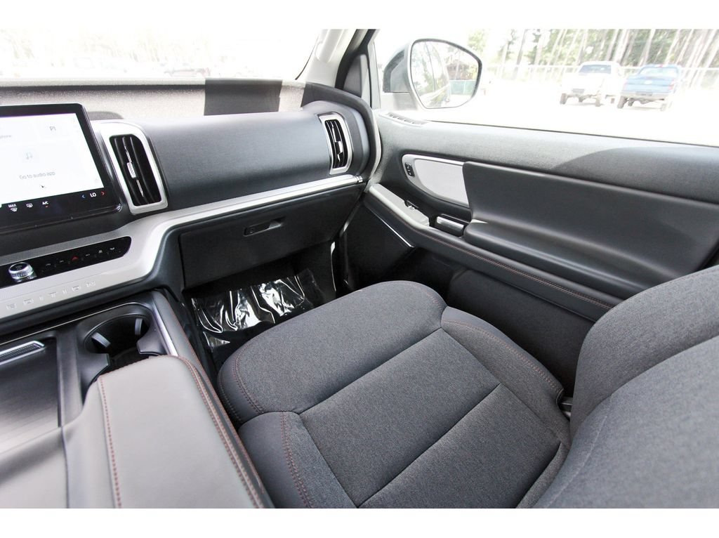 Certified 2025 Ford Expedition Max Active RWD image 12