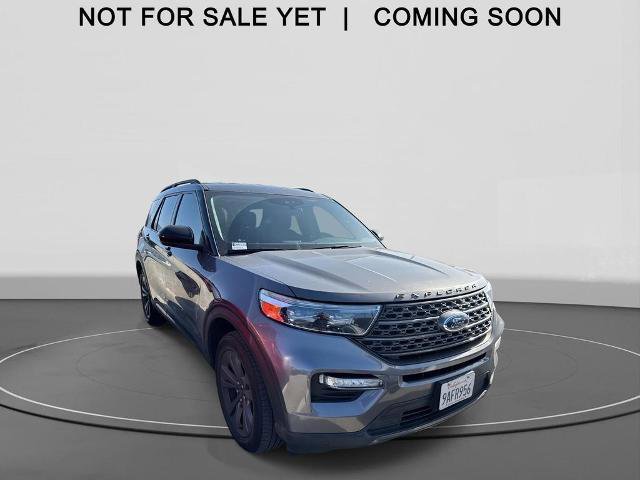 Certified 2022 Ford Explorer XLT w/ Equipment Group 202A image 9
