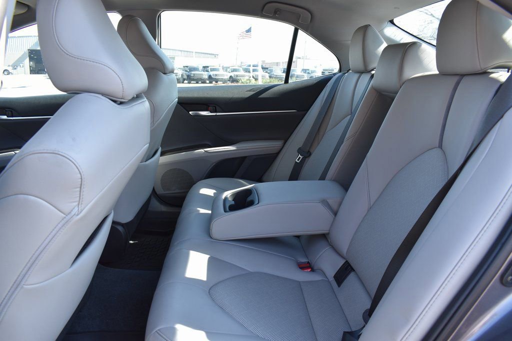 Used 2023 Toyota Camry XLE image 8