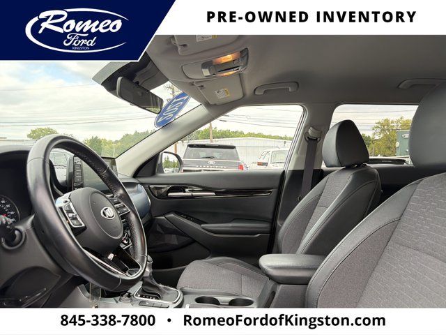 Used 2021 Kia Seltos S AWD/4WD image 11