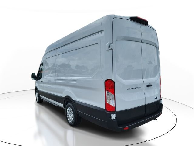 Certified 2023 Ford Transit 250 148 High Roof Extended RWD image 3