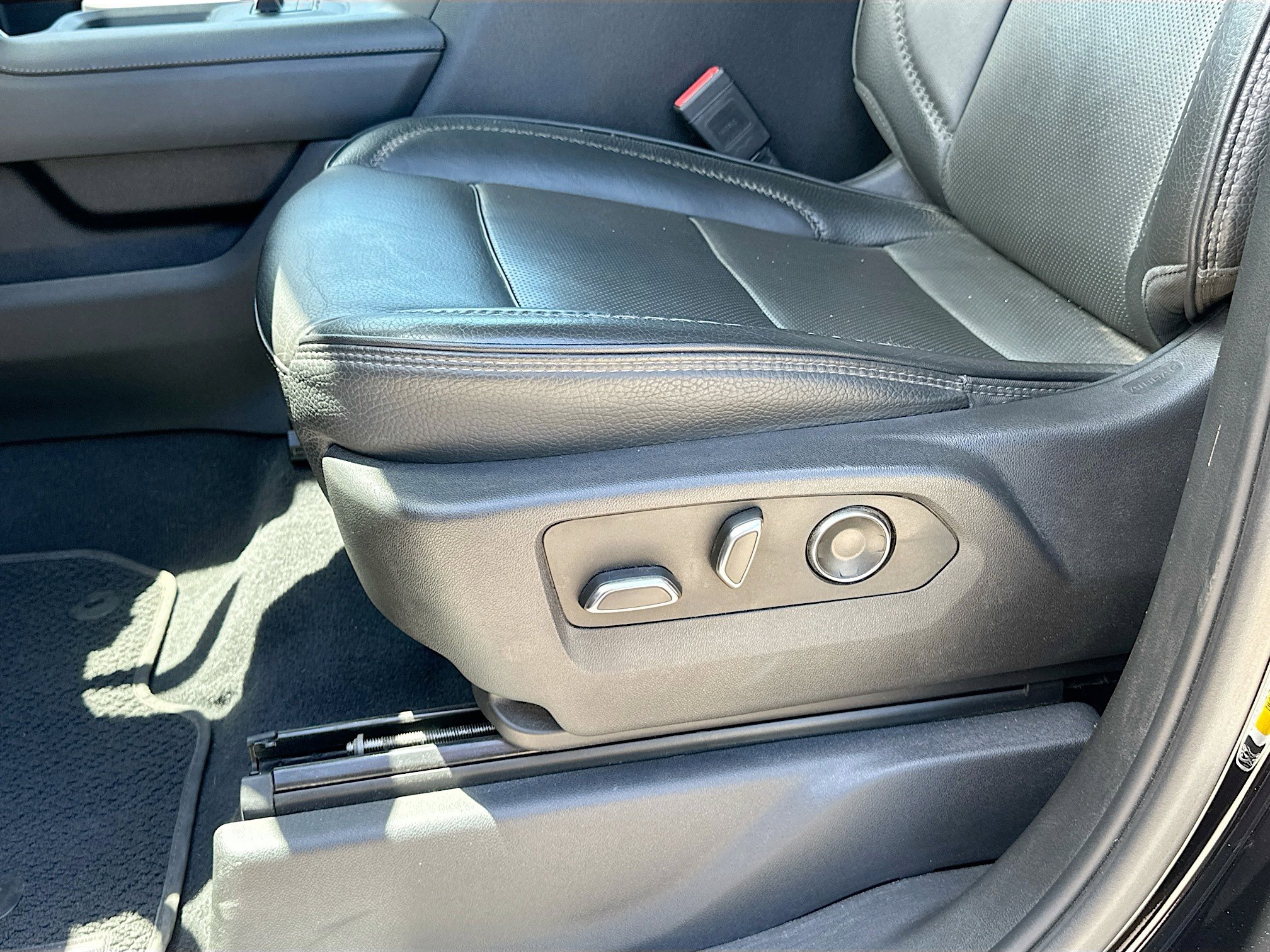 Used 2024 GMC Sierra 2500 Denali AWD/4WD image 20