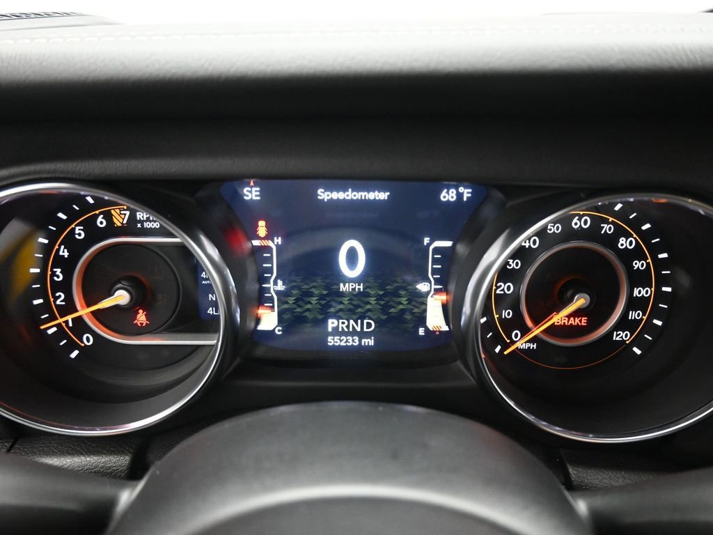 Used 2019 Jeep Wrangler Unlimited Sahara w/ Quick Order Package 24M Moab AWD/4WD image 11