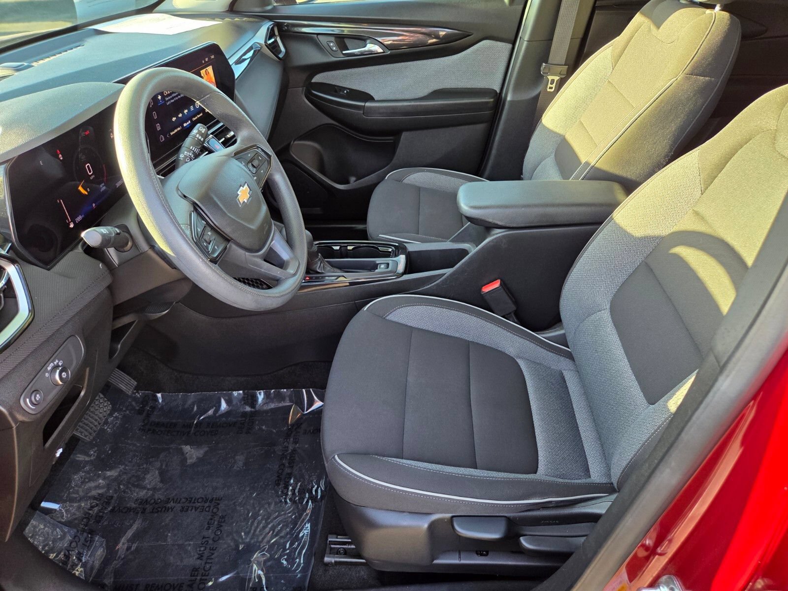 Used 2025 Chevrolet TrailBlazer LT FWD image 10