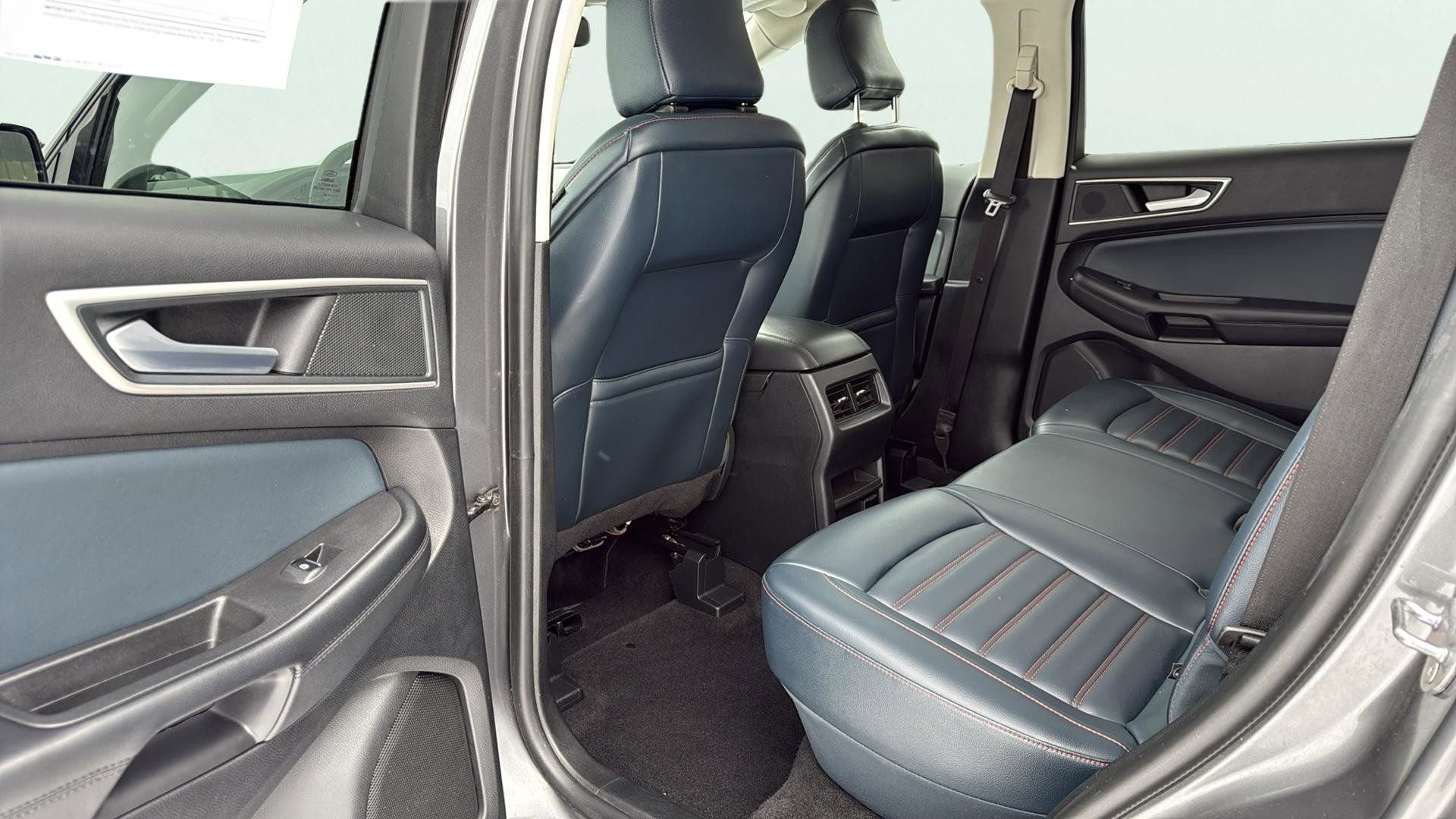 Certified 2024 Ford Edge SEL w/ Sport Appearance Package image 22