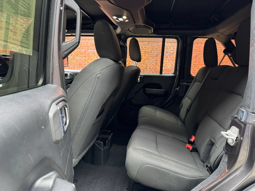 Used 2020 Jeep Wrangler Unlimited Sport S AWD/4WD image 24