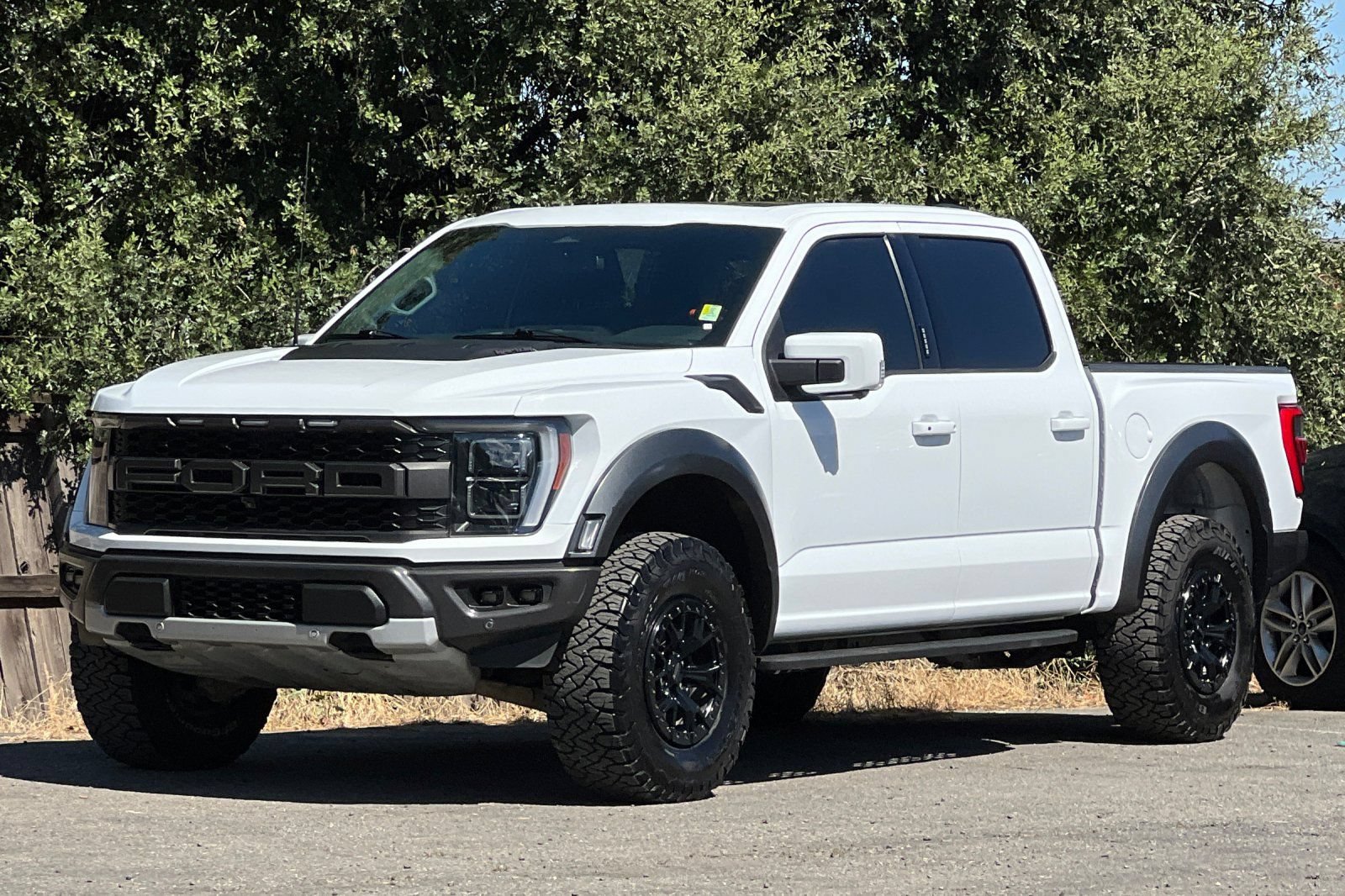 Certified 2023 Ford F150 Raptor w/ Raptor 37 Performance Package AWD/4WD image 8