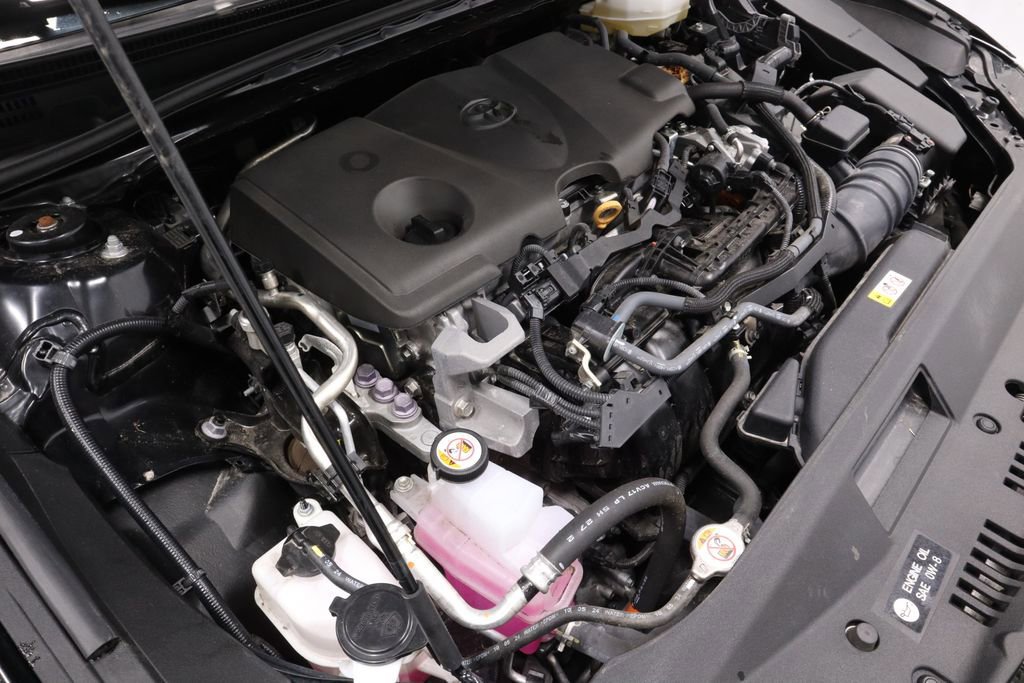 Used 2025 Toyota Camry LE FWD image 15