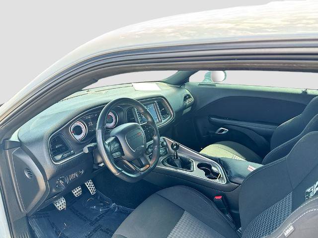 Used 2022 Dodge Challenger R/T Scat Pack RWD image 9