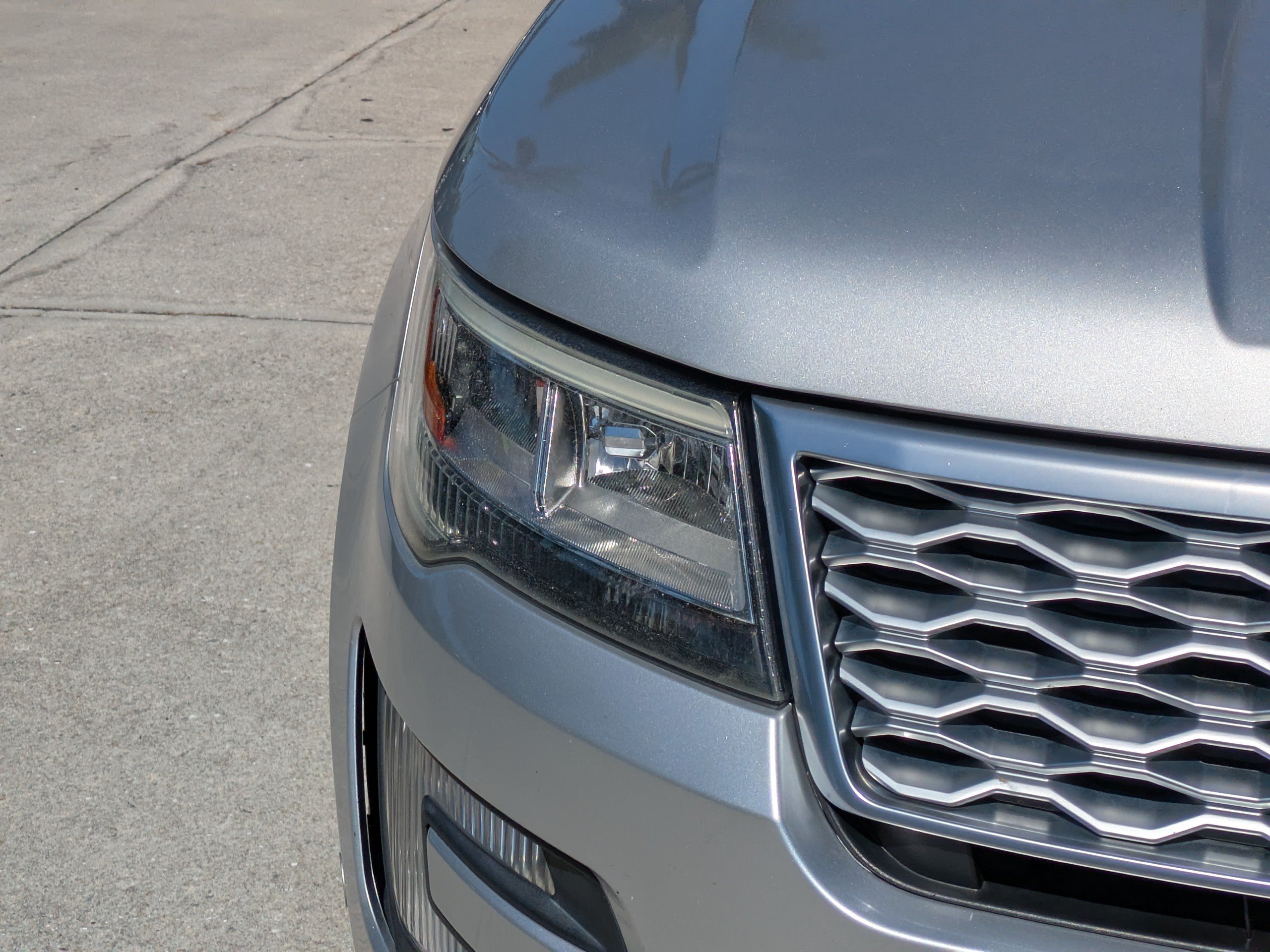 Certified 2017 Ford Explorer Platinum AWD/4WD image 9