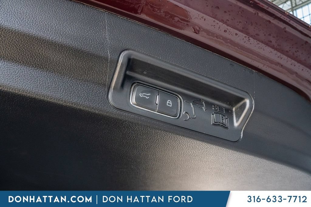 Certified 2022 Ford Explorer XLT w/ Class IV Trailer Tow Package AWD/4WD image 32