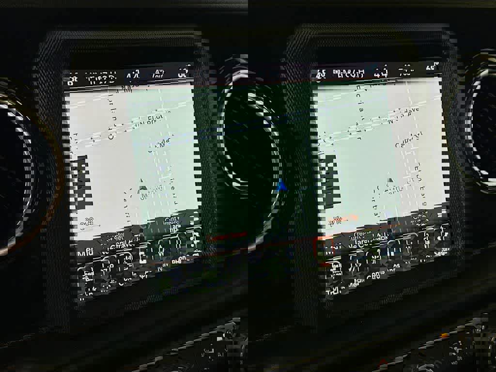 Used 2020 Jeep Wrangler Unlimited Sahara image 27