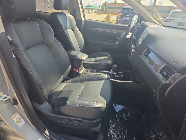 Used 2020 Mitsubishi Outlander SEL AWD/4WD image 31