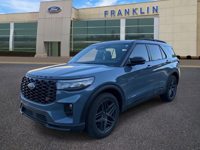 Certified 2025 Ford Explorer ST AWD/4WD image 3