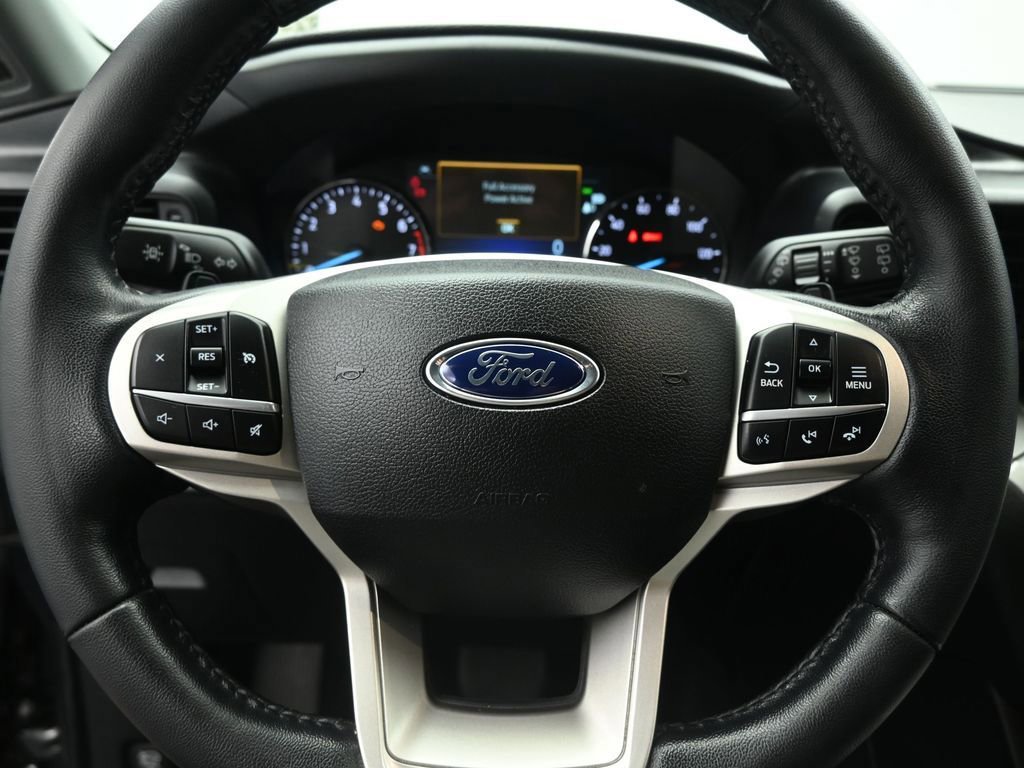 Certified 2020 Ford Explorer XLT image 38