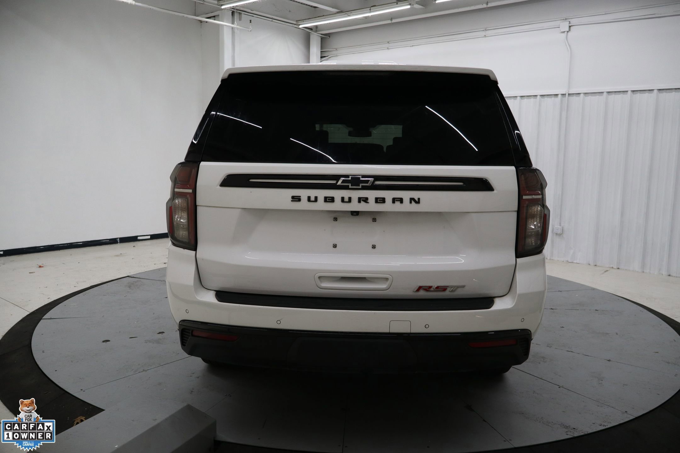 Used 2023 Chevrolet Suburban RST w/ Luxury Package image 3