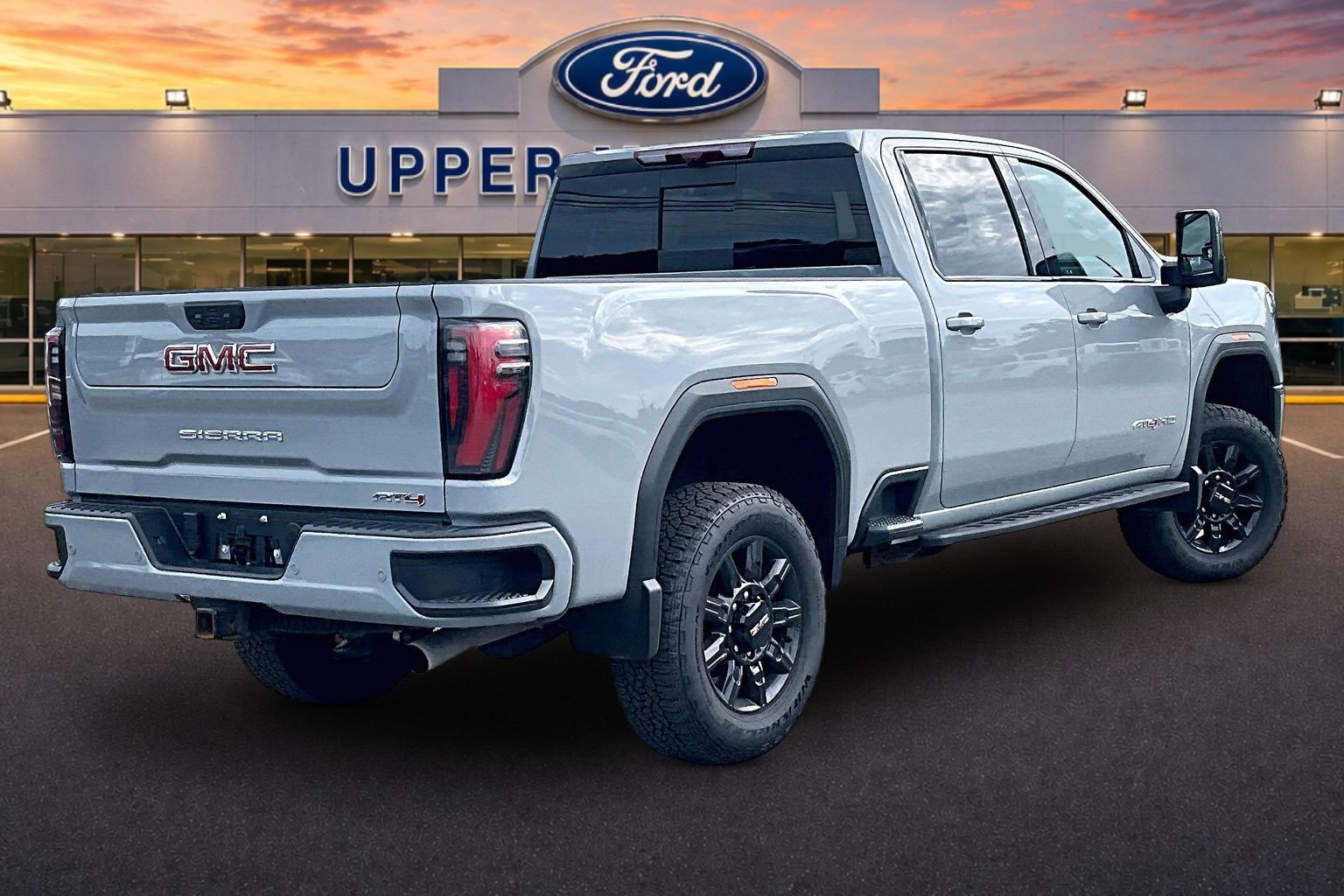 Used 2024 GMC Sierra 3500 AT4 w/ AT4 Premium Plus Package AWD/4WD image 13