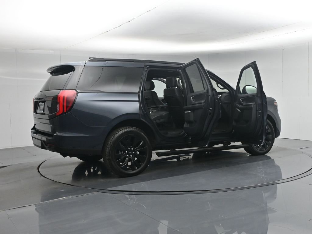Certified 2025 Ford Expedition Platinum w/ Stealth Appearance Package image 35