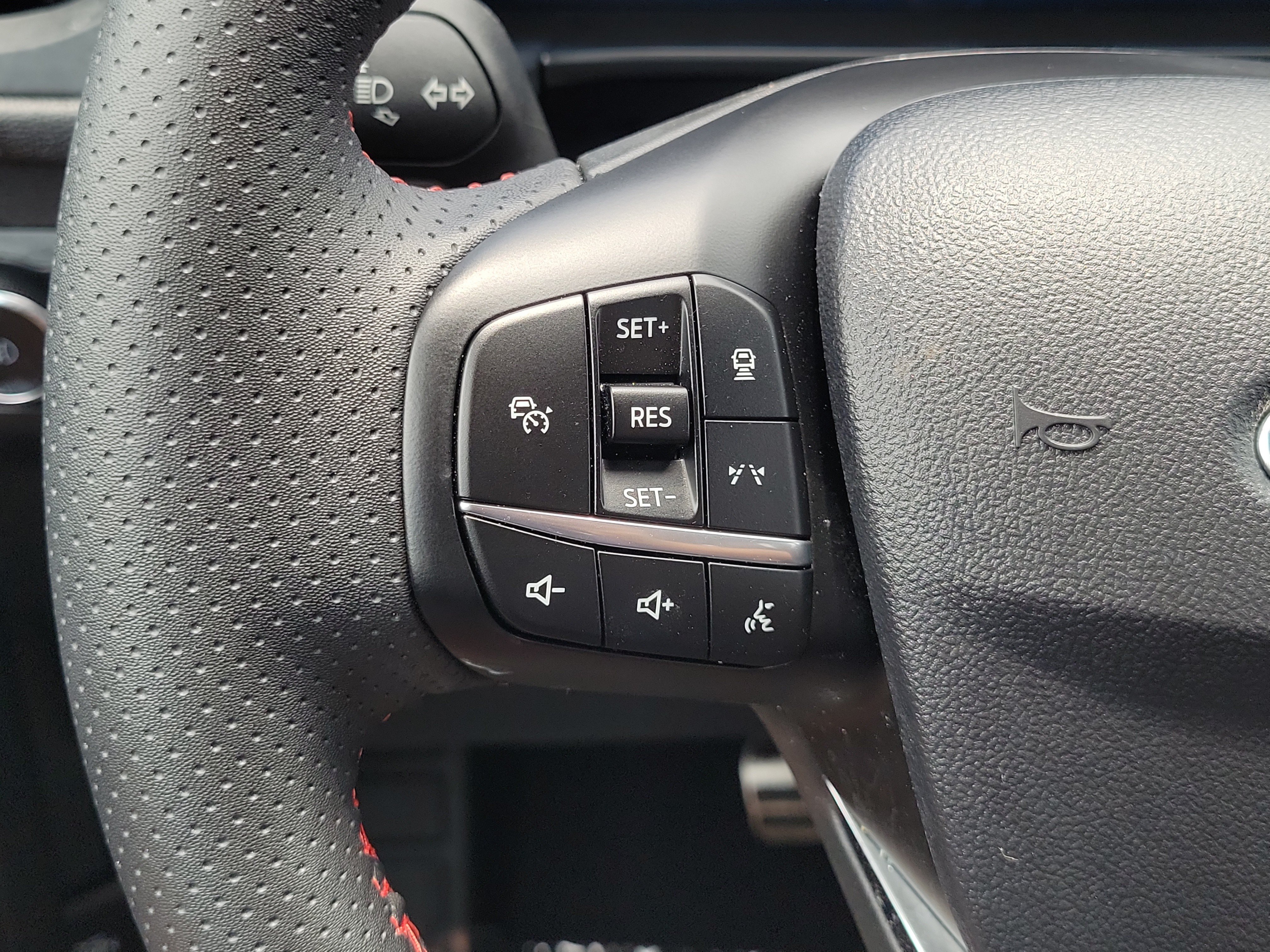 Certified 2023 Ford Escape ST-Line Elite AWD/4WD image 24