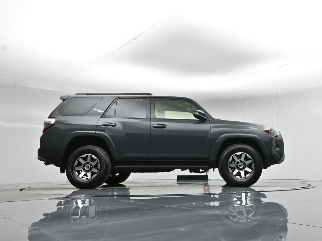Used 2024 Toyota 4Runner TRD Off-Road Premium image 9