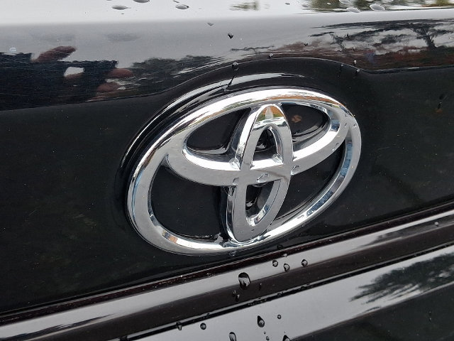 Used 2024 Toyota Corolla LE FWD image 28