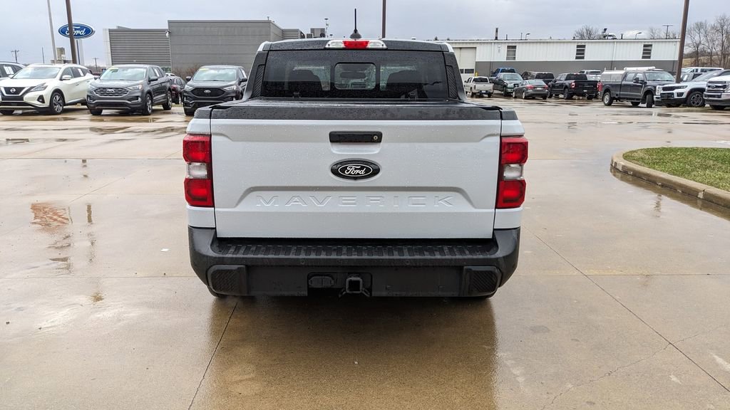 Certified 2025 Ford Maverick Lariat w/ Black Appearance Package image 4