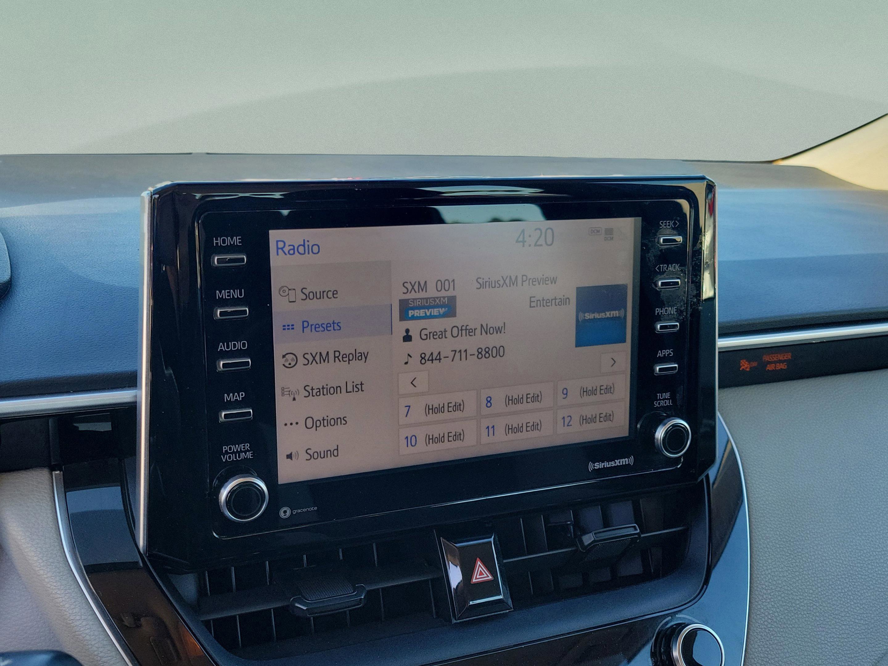 Used 2021 Toyota Corolla LE image 22