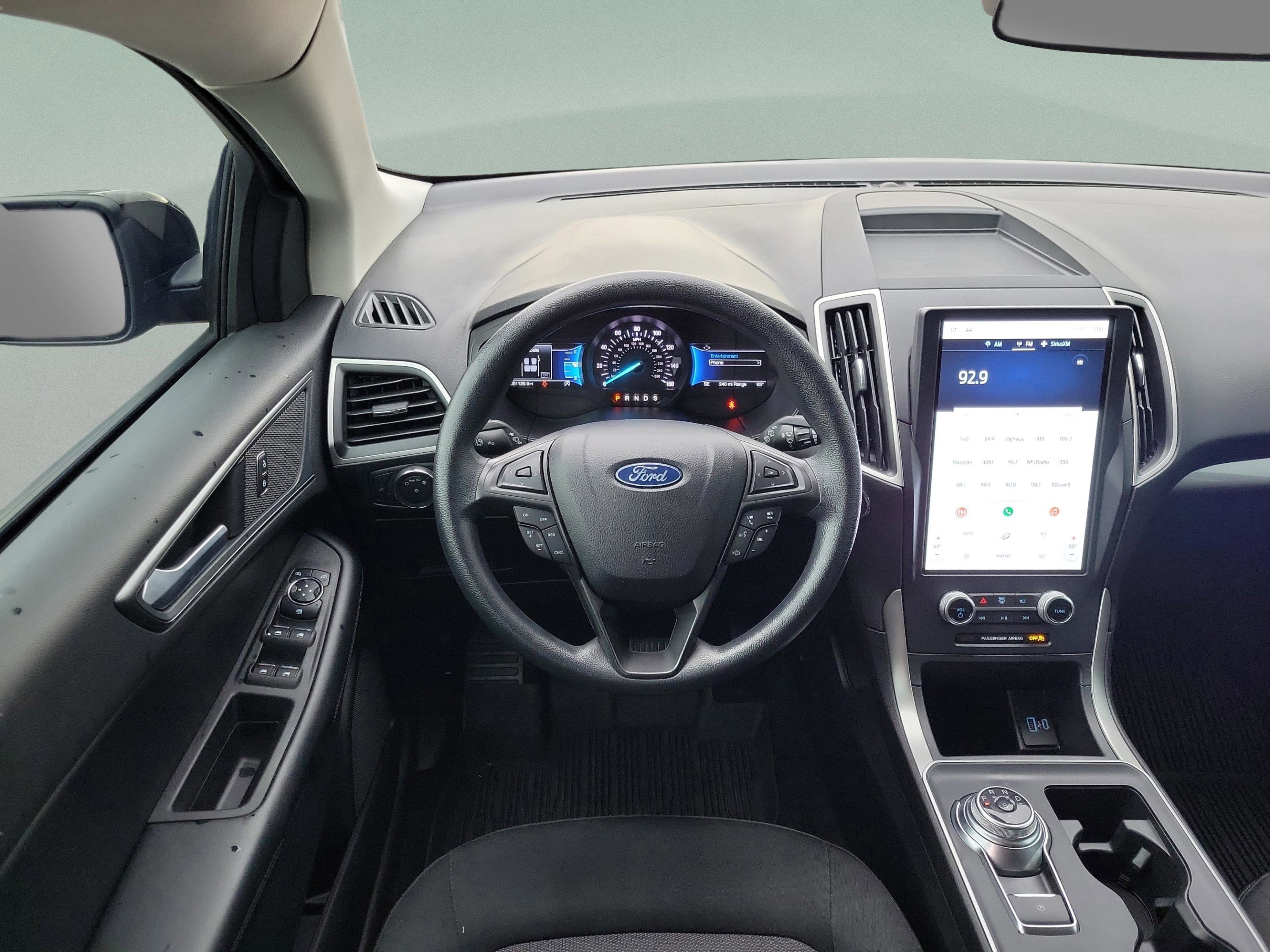 Certified 2022 Ford Edge SE w/ Black Appearance Package image 21