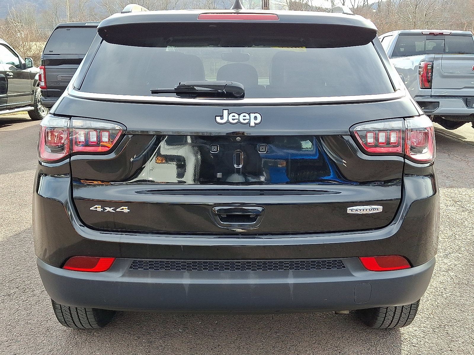 Used 2020 Jeep Compass Latitude image 9