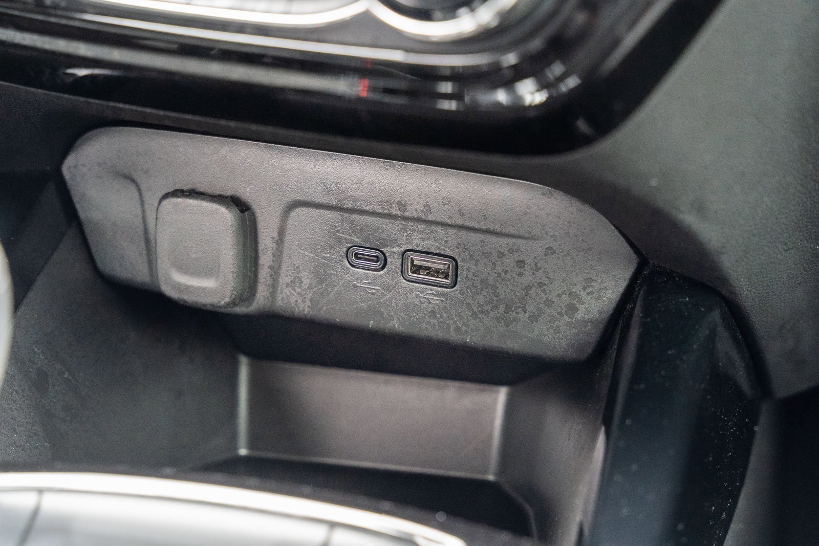 Used 2024 Chevrolet Trax LT image 28