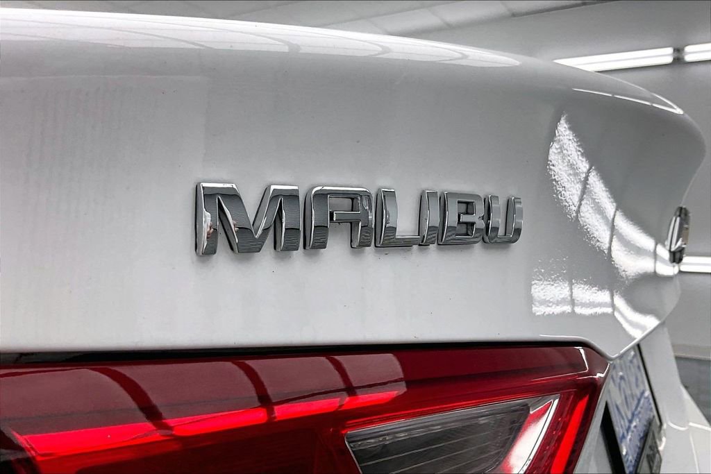 Used 2025 Chevrolet Malibu LT FWD image 8