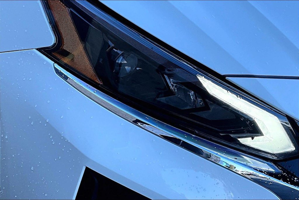 Used 2025 Nissan Altima 2.5 SV FWD image 27